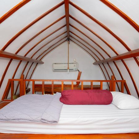 Reddoorz Syariah Near Lombok Epicentrum Mall Mataram Exteriör bild