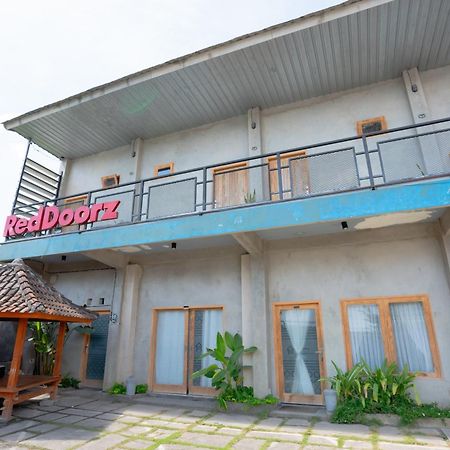 Reddoorz Syariah Near Lombok Epicentrum Mall Mataram Exteriör bild