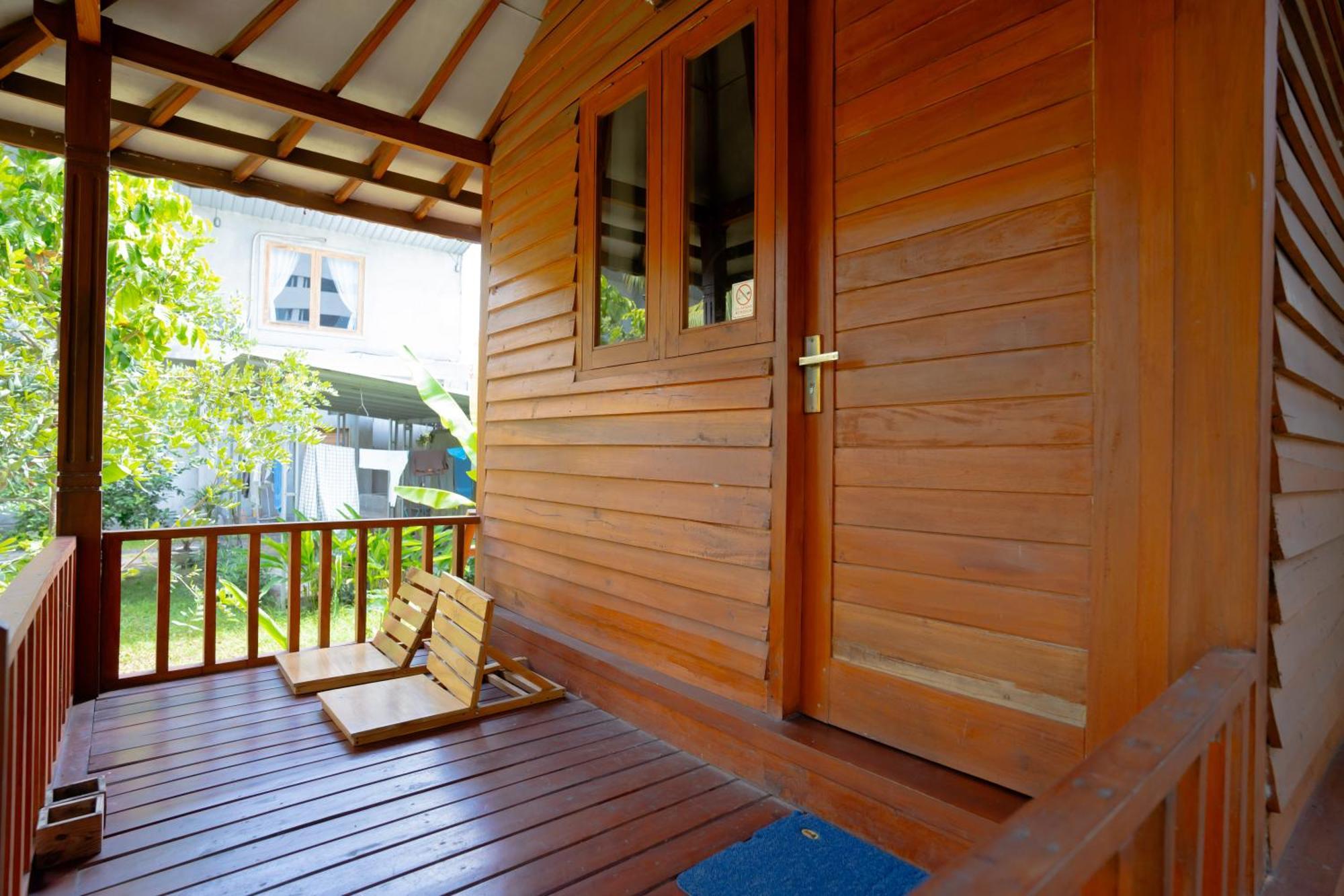 Reddoorz Syariah Near Lombok Epicentrum Mall Mataram Exteriör bild