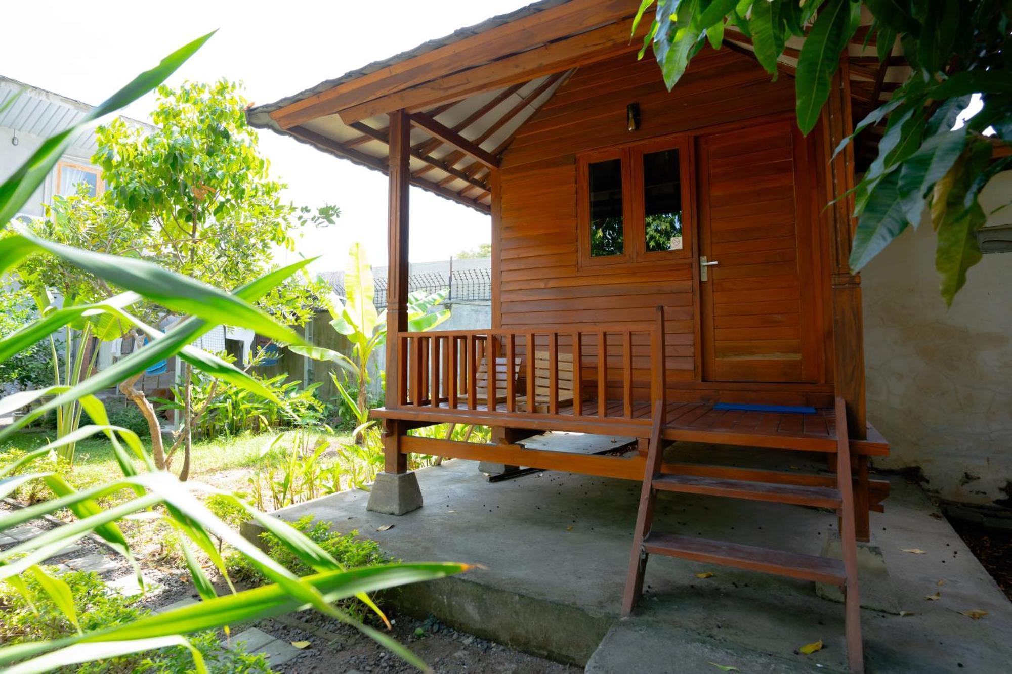 Reddoorz Syariah Near Lombok Epicentrum Mall Mataram Exteriör bild