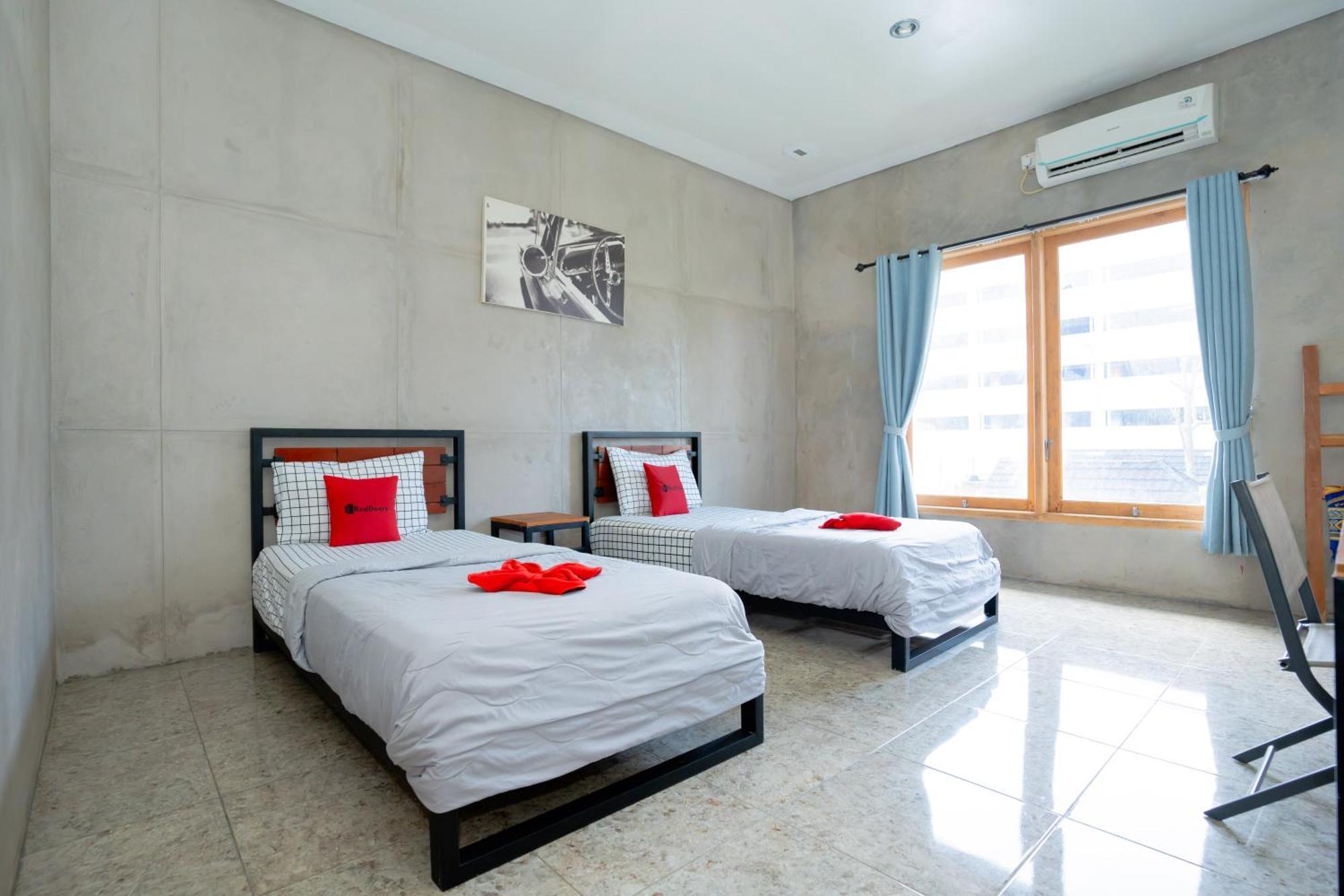 Reddoorz Syariah Near Lombok Epicentrum Mall Mataram Exteriör bild